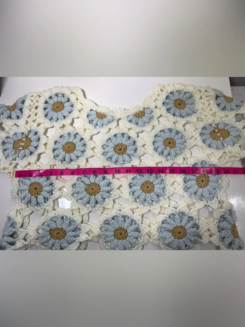 Boho chic granny square crochet 90’s Daisy Crop Sweater in Cream & Light Blue